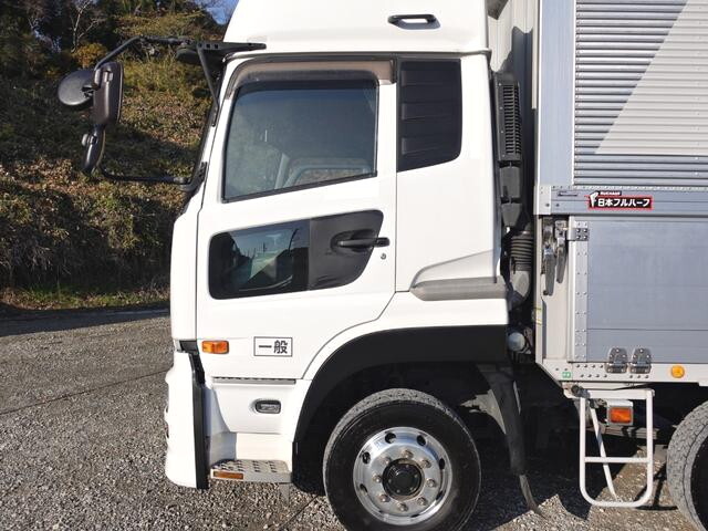 UDトラックスクオンアルミウイング大型（10t）[写真05]