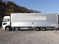 UDトラックスクオンアルミウイング大型（10t）[写真08]