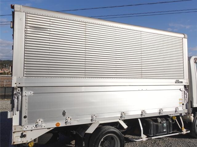 いすゞエルフアルミウイング小型（2t・3t）[写真08]