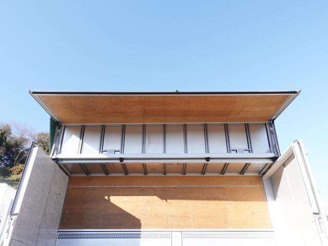 日野レンジャーアルミウイング中型（4t）[写真12]