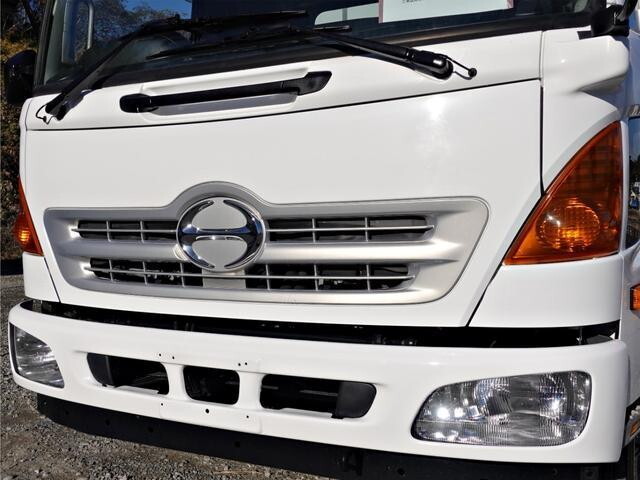 日野レンジャーアルミウイング中型（4t）[写真03]