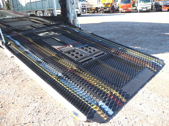 日野レンジャーキャリアカー増トン（6t・8t）[写真10]