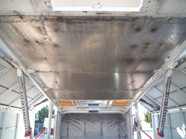 日野レンジャーキャリアカー増トン（6t・8t）[写真16]