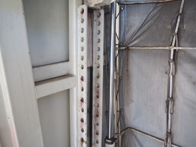 日野レンジャーキャリアカー増トン（6t・8t）[写真19]