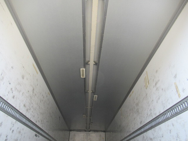 三菱ふそうスーパーグレートパネルウイング大型（10t）[写真12]