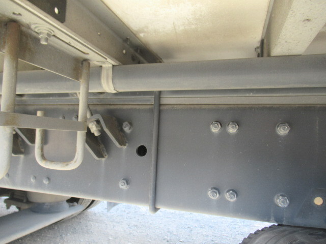 三菱ふそうスーパーグレートパネルウイング大型（10t）[写真19]