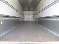 三菱ふそうスーパーグレートパネルウイング大型（10t）[写真10]