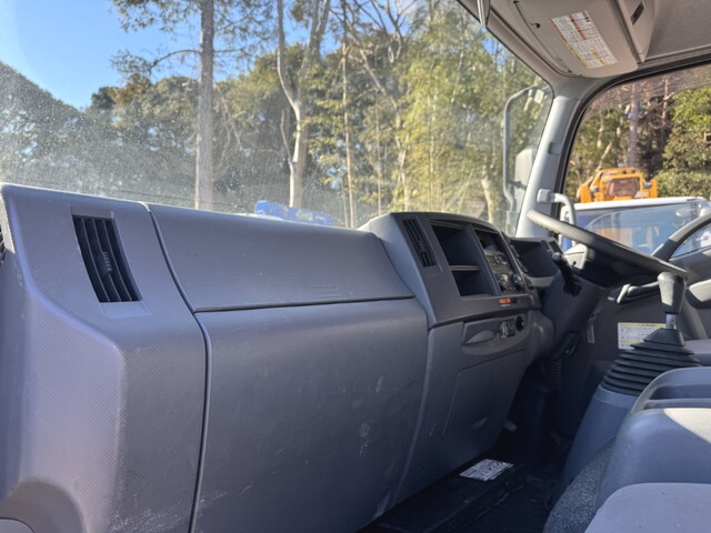 いすゞフォワードクレーン4段中型（4t）[写真17]