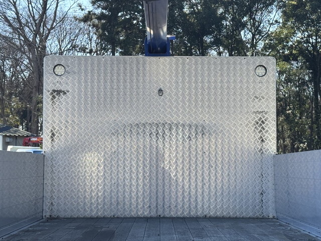 いすゞフォワードクレーン4段中型（4t）[写真08]