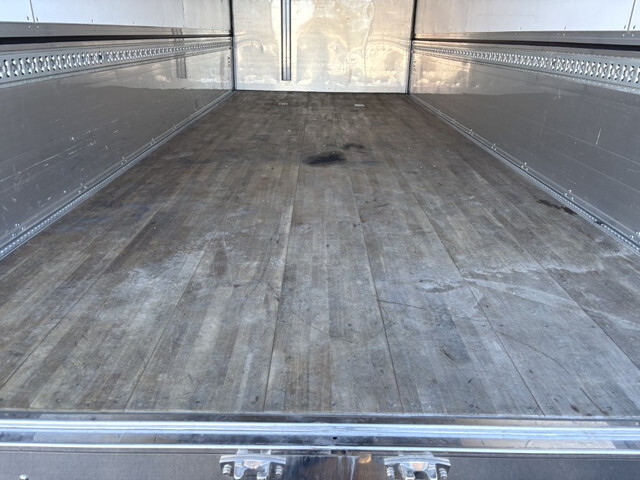 日野レンジャーアルミウイング中型（4t）[写真13]