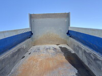 三菱ふそうスーパーグレートダンプ大型（10t）[写真12]