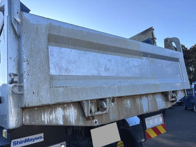 三菱ふそうスーパーグレートダンプ大型（10t）[写真37]