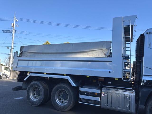 三菱ふそうスーパーグレートダンプ大型（10t）[写真06]