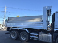 三菱ふそうスーパーグレートダンプ大型（10t）[写真07]