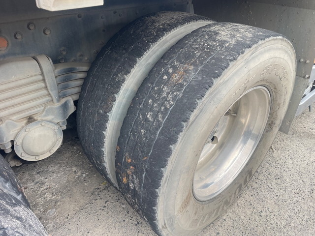 三菱ふそうスーパーグレートミキサー車（コンクリートミキサー）大型（10t）[写真13]