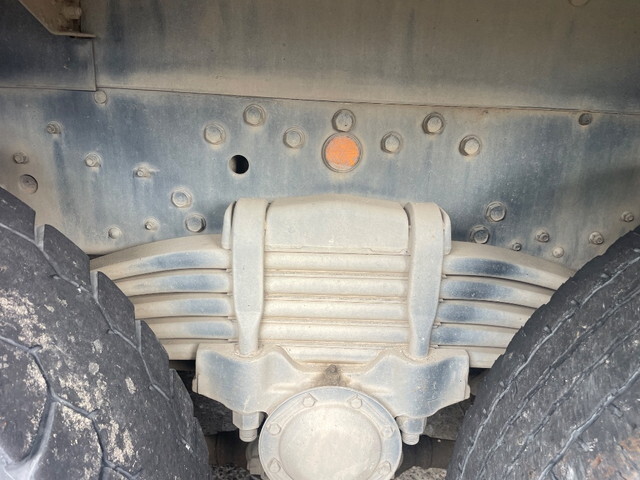 三菱ふそうスーパーグレートミキサー車（コンクリートミキサー）大型（10t）[写真14]