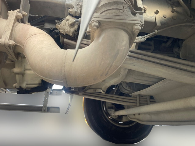 三菱ふそうスーパーグレートミキサー車（コンクリートミキサー）大型（10t）[写真21]