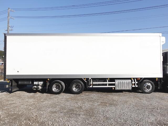 三菱ふそうスーパーグレート冷凍車（冷蔵車）大型（10t）[写真08]