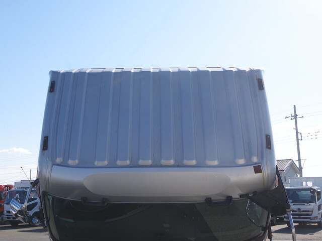 UDトラックスクオンセルフローダー大型（10t）[写真20]