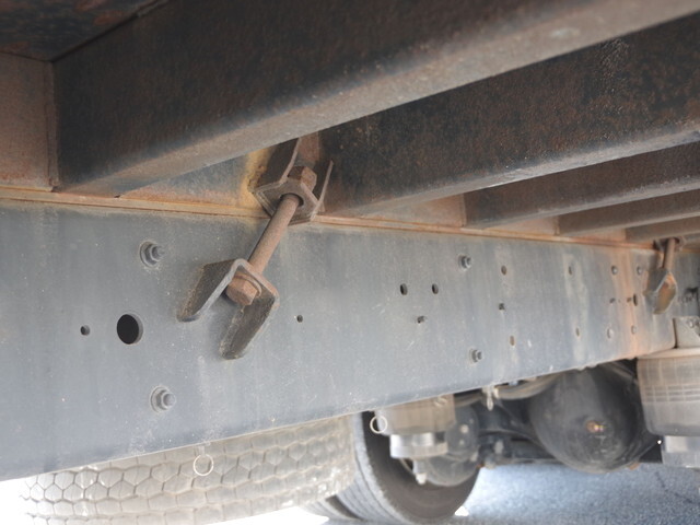 UDトラックスクオンセルフローダー大型（10t）[写真06]