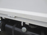 三菱ふそうキャンター平ボディ小型（2t・3t）[写真17]