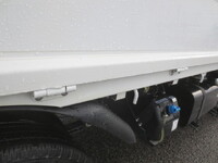 三菱ふそうキャンター平ボディ小型（2t・3t）[写真19]