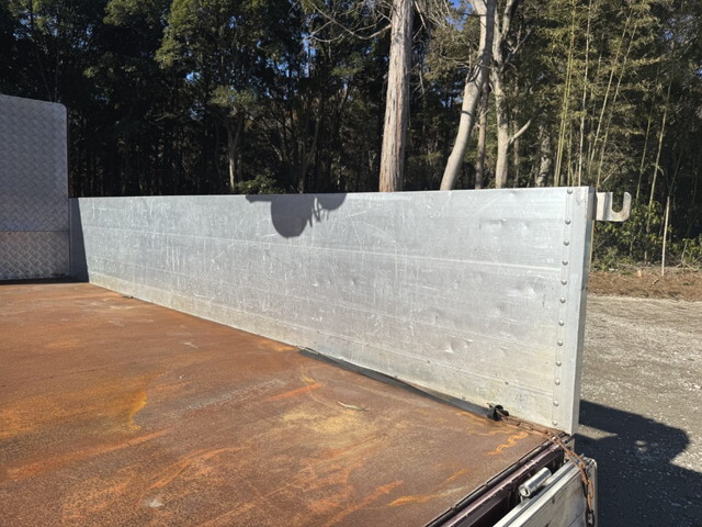 三菱ふそうキャンタークレーン4段小型（2t・3t）[写真11]