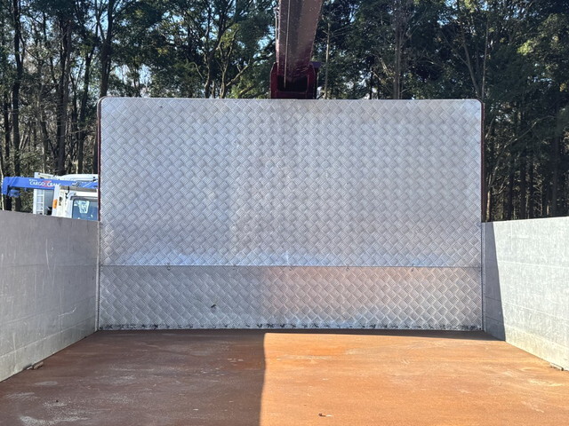 三菱ふそうキャンタークレーン4段小型（2t・3t）[写真12]