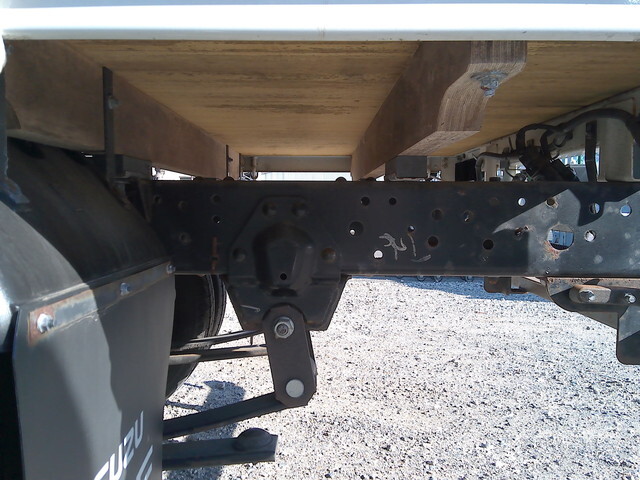 いすゞエルフ幌車小型（2t・3t）[写真13]