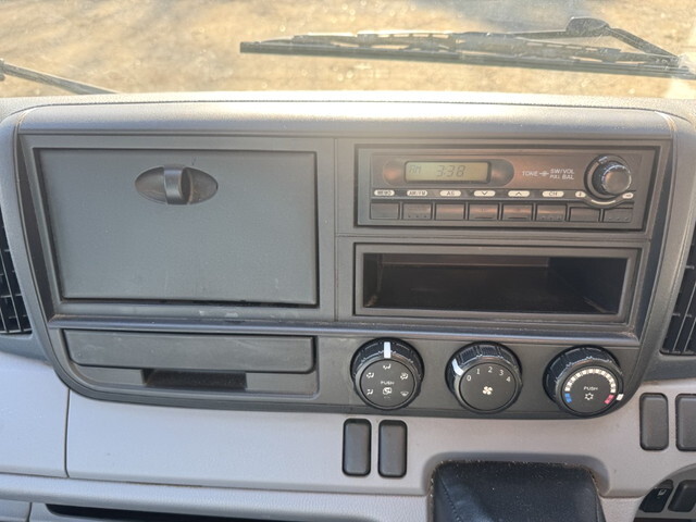 三菱ふそうキャンターバキュームカー小型（2t・3t）[写真10]