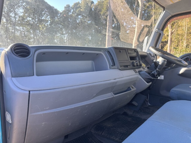 三菱ふそうキャンターバキュームカー小型（2t・3t）[写真11]