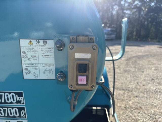 三菱ふそうキャンターバキュームカー小型（2t・3t）[写真18]