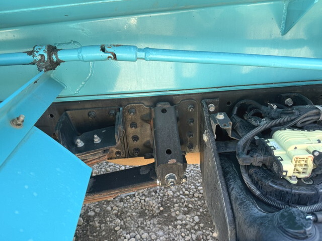 三菱ふそうキャンターバキュームカー小型（2t・3t）[写真22]