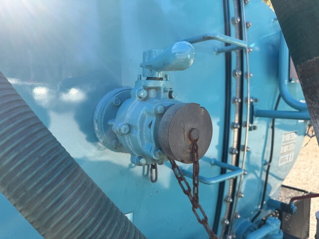 三菱ふそうキャンターバキュームカー小型（2t・3t）[写真24]