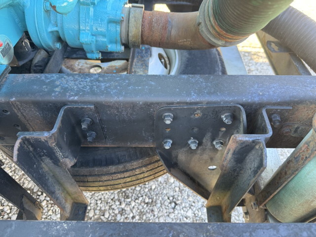 三菱ふそうキャンターバキュームカー小型（2t・3t）[写真26]