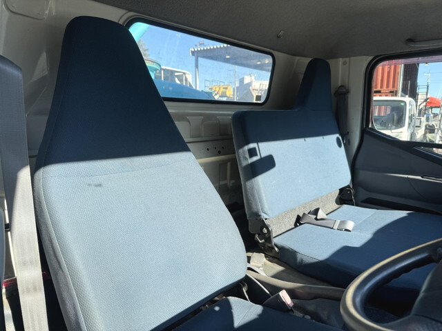 三菱ふそうキャンターバキュームカー小型（2t・3t）[写真07]