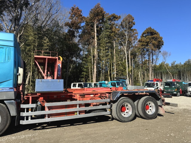 三菱ふそうスーパーグレートコンテナ専用車大型（10t）[写真18]
