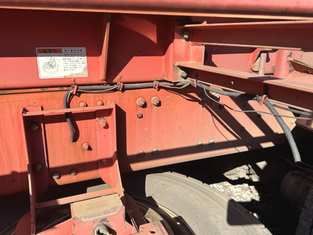 三菱ふそうスーパーグレートコンテナ専用車大型（10t）[写真26]