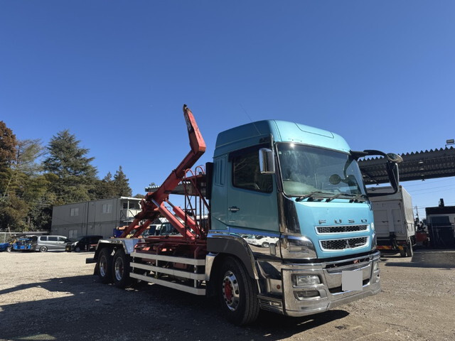 三菱ふそうスーパーグレートコンテナ専用車大型（10t）[写真03]