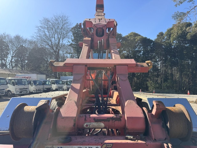 三菱ふそうスーパーグレートコンテナ専用車大型（10t）[写真33]