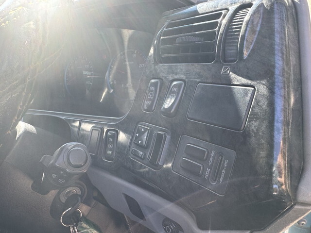 三菱ふそうスーパーグレートコンテナ専用車大型（10t）[写真07]