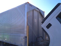 いすゞエルフアルミウイング小型（2t・3t）[写真37]