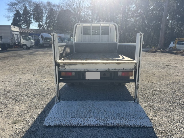 トヨタトヨエースダブルキャブ（Wキャブ）小型（2t・3t）[写真08]