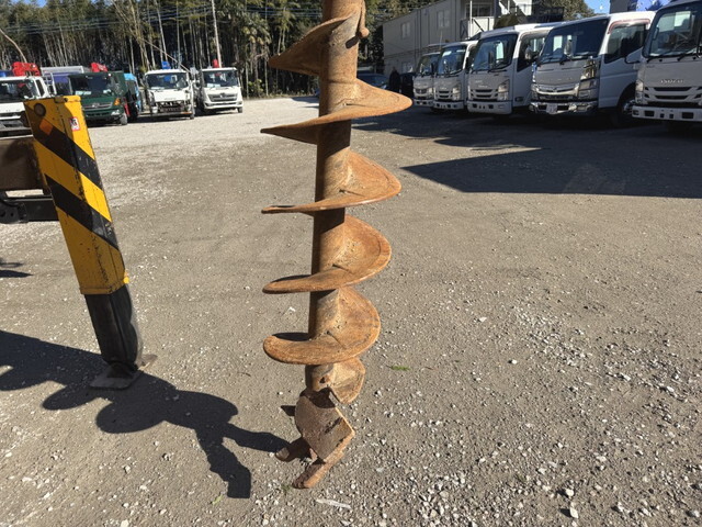 日野レンジャー穴掘建柱車増トン（6t・8t）[写真10]