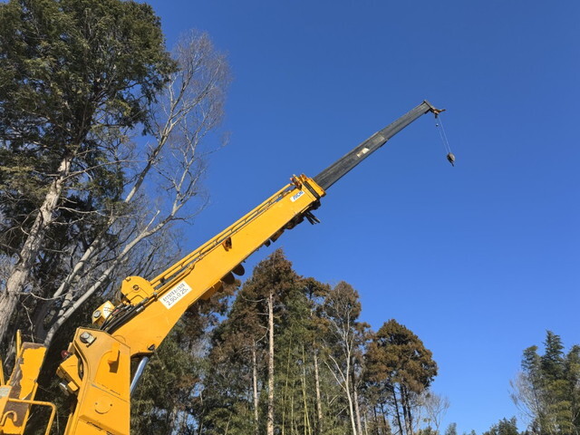 日野レンジャー穴掘建柱車増トン（6t・8t）[写真11]