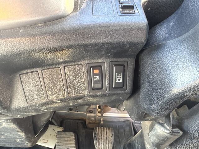 日野レンジャー穴掘建柱車増トン（6t・8t）[写真14]