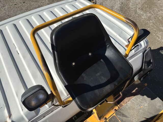 日野レンジャー穴掘建柱車増トン（6t・8t）[写真24]