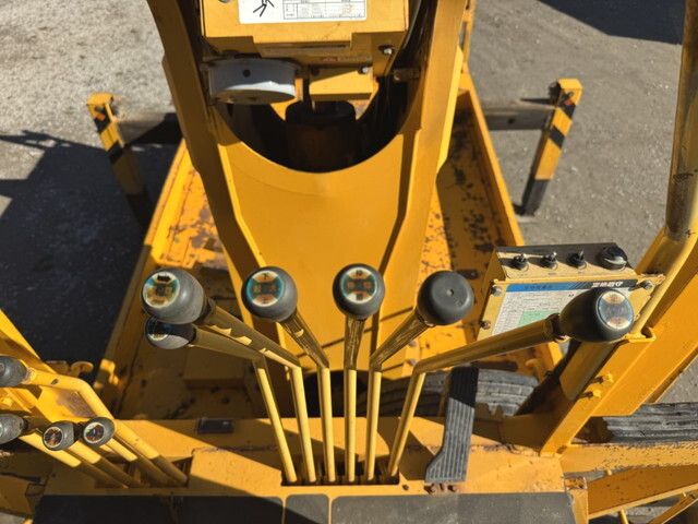 日野レンジャー穴掘建柱車増トン（6t・8t）[写真25]