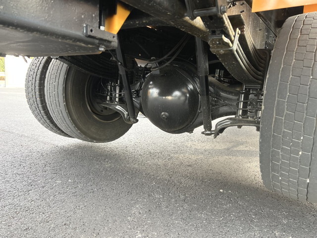 日野レンジャー穴掘建柱車増トン（6t・8t）[写真32]