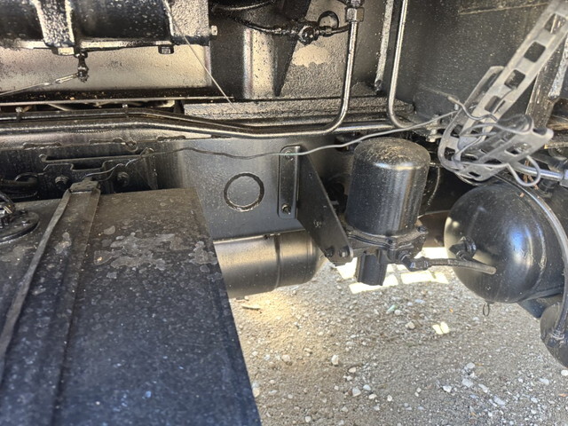 日野レンジャー穴掘建柱車増トン（6t・8t）[写真38]